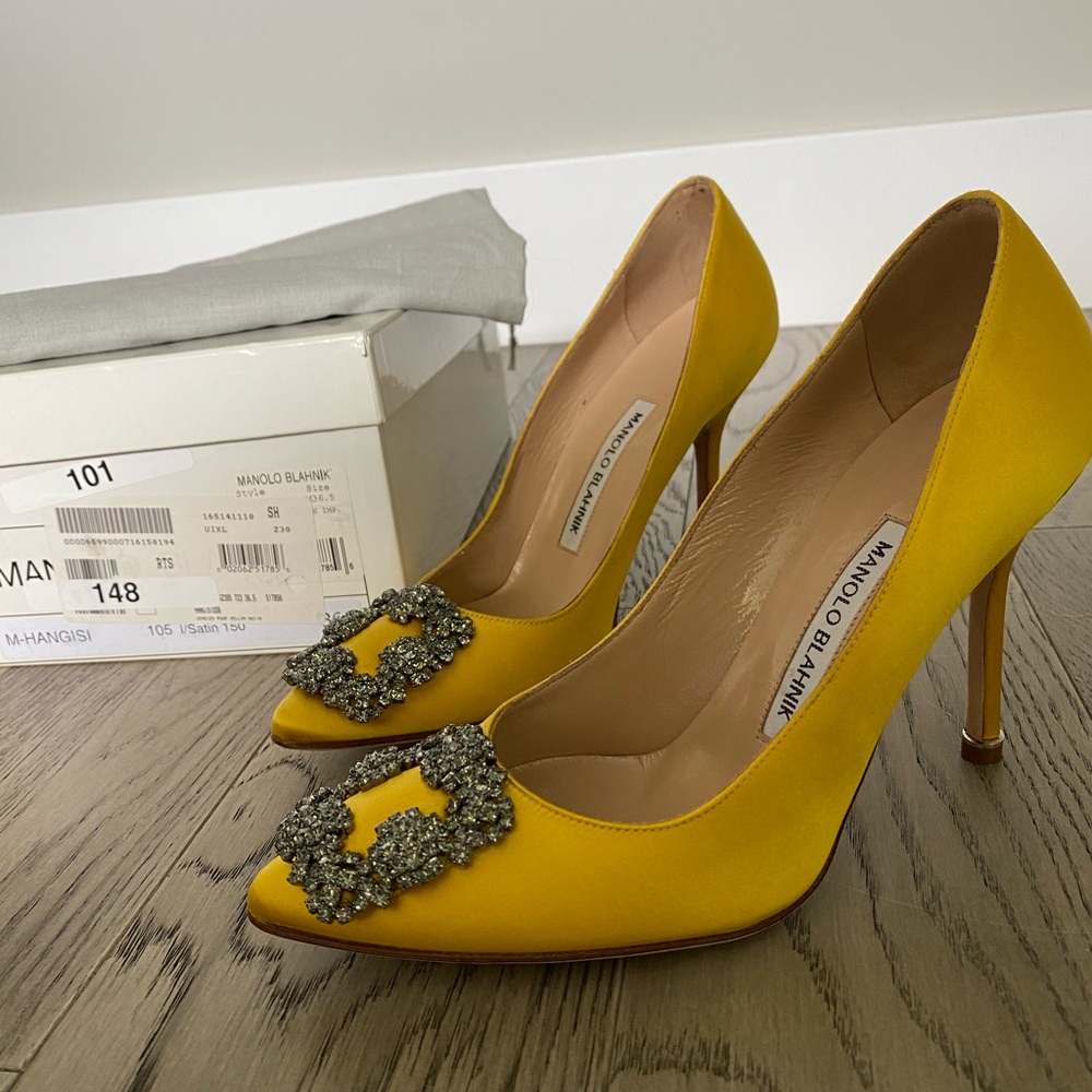 *SOLD* Manolo Blahnik Hangisi Yellow 36.5